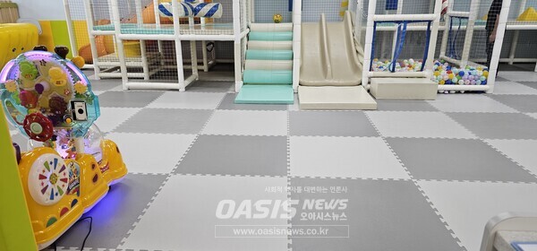 꿈나무사회복지관에서 운영중인 무료 어린이실내놀이방 (사진=이상화 국민기자)